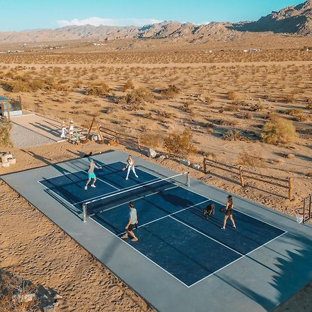 Sapphire Haven + Casita! Pool + Spa + Movie Theatre + 10 Min To Monument! Joshua Tree Kültér fotó