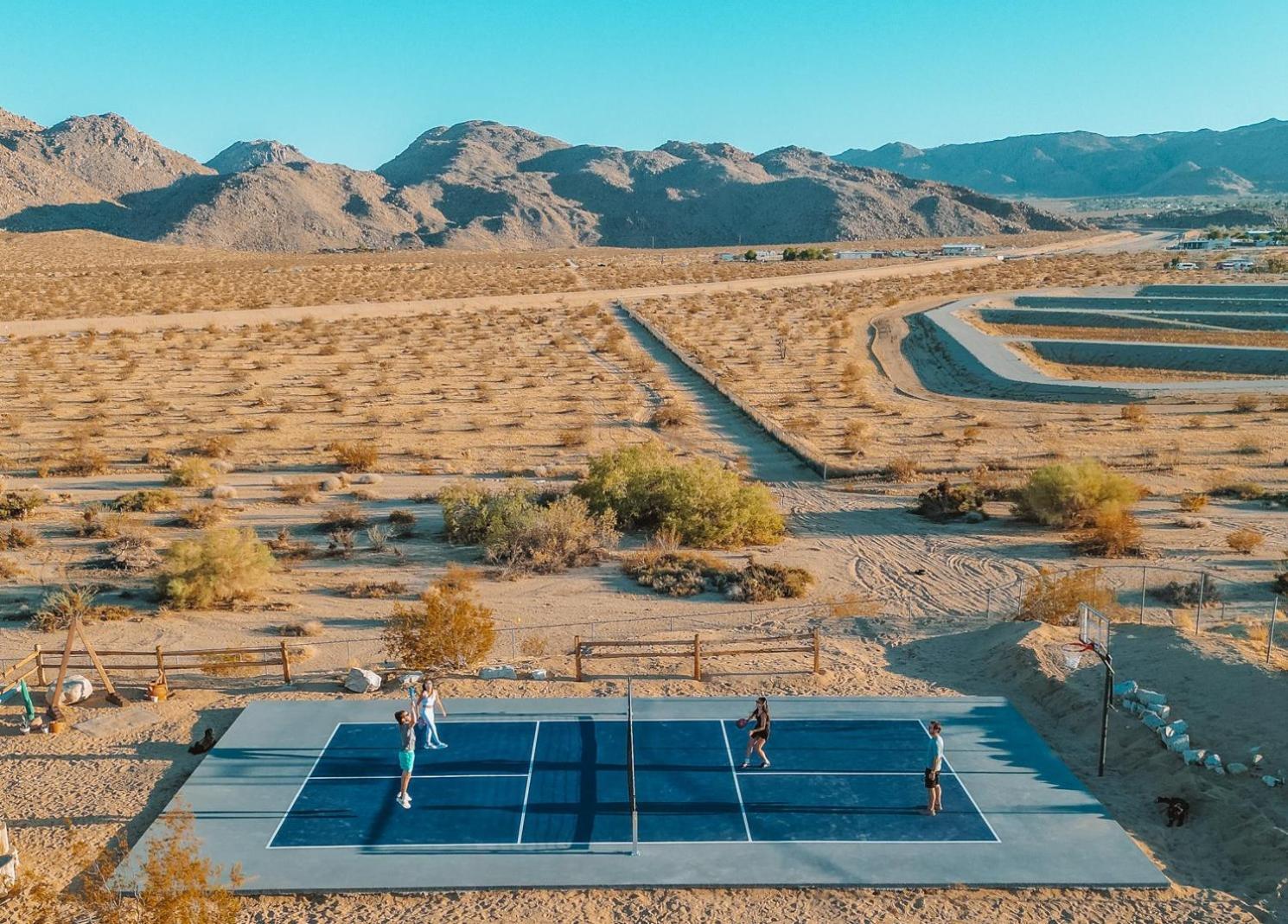 Sapphire Haven + Casita! Pool + Spa + Movie Theatre + 10 Min To Monument! Joshua Tree Kültér fotó